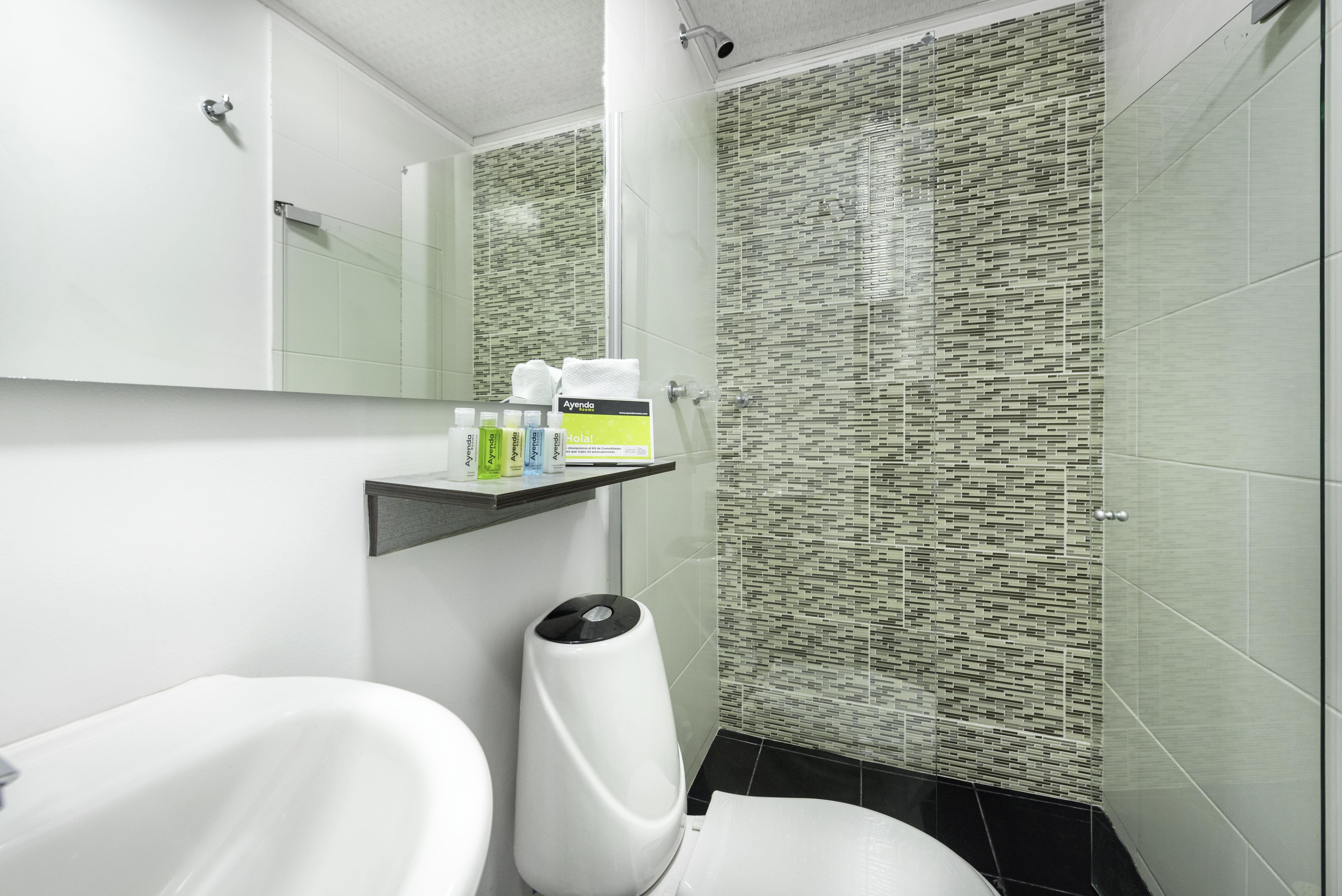 Ayenda 1024 Agora Inn Hotel Богота Экстерьер фото